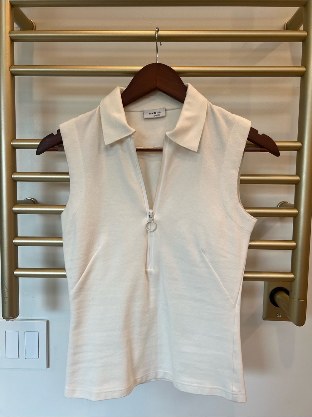 Akris Punto Cream Sleeveless Zip Polo Tank XS